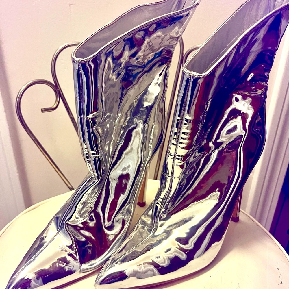 New Zara chrome woman's boots. Size 7.5.